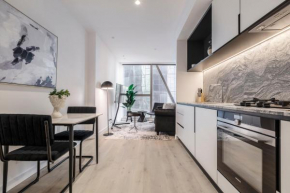 West Side Boutique 1BR Near Shopping Precinct!